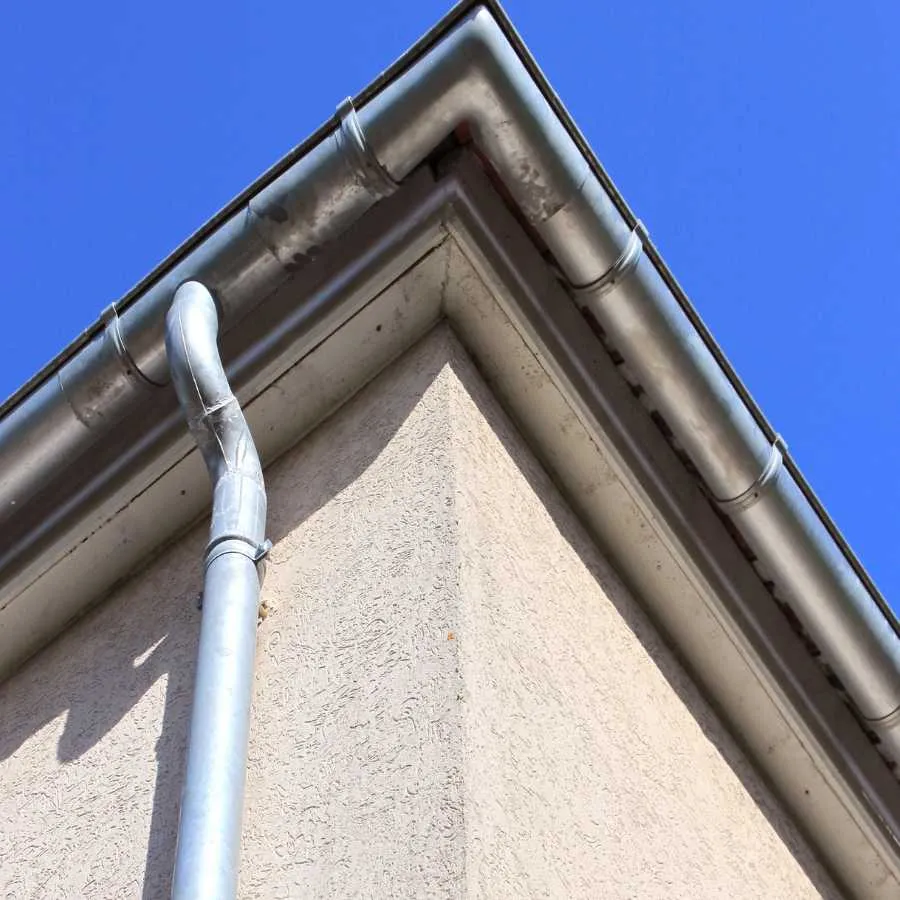 Installation de gouttière en Gironde